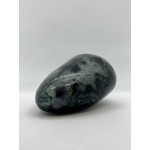 Минералы камень флюорит 0.592 гр